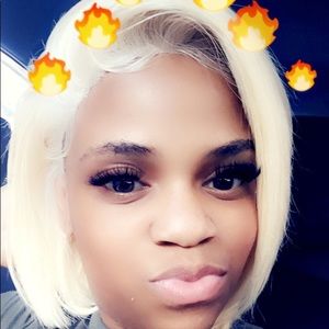 Meet your Posher, Denita